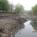 mokra fosa Gdańsk umocnienie brzegów koszami siatkowo kamiennymi